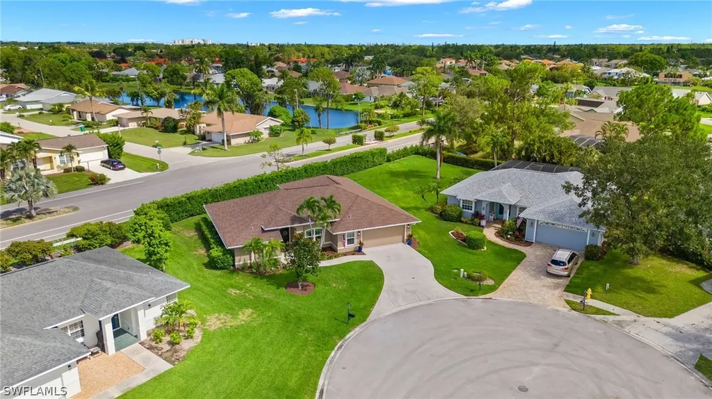 6147 Stonewood Court Naples FL 34112