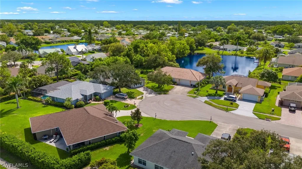 6147 Stonewood Court Naples FL 34112