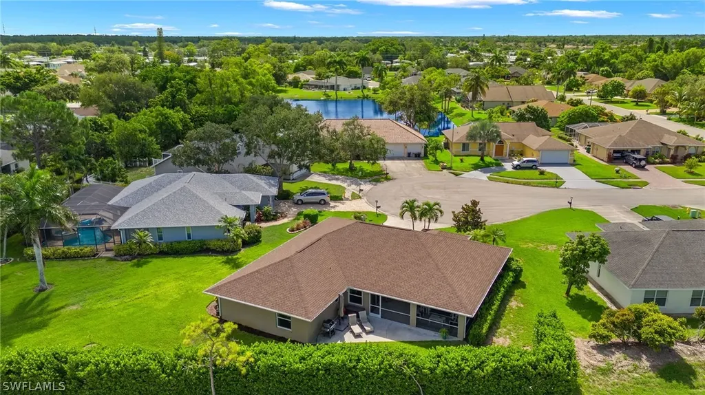6147 Stonewood Court Naples FL 34112