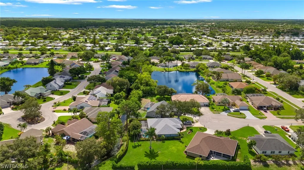 6147 Stonewood Court Naples FL 34112