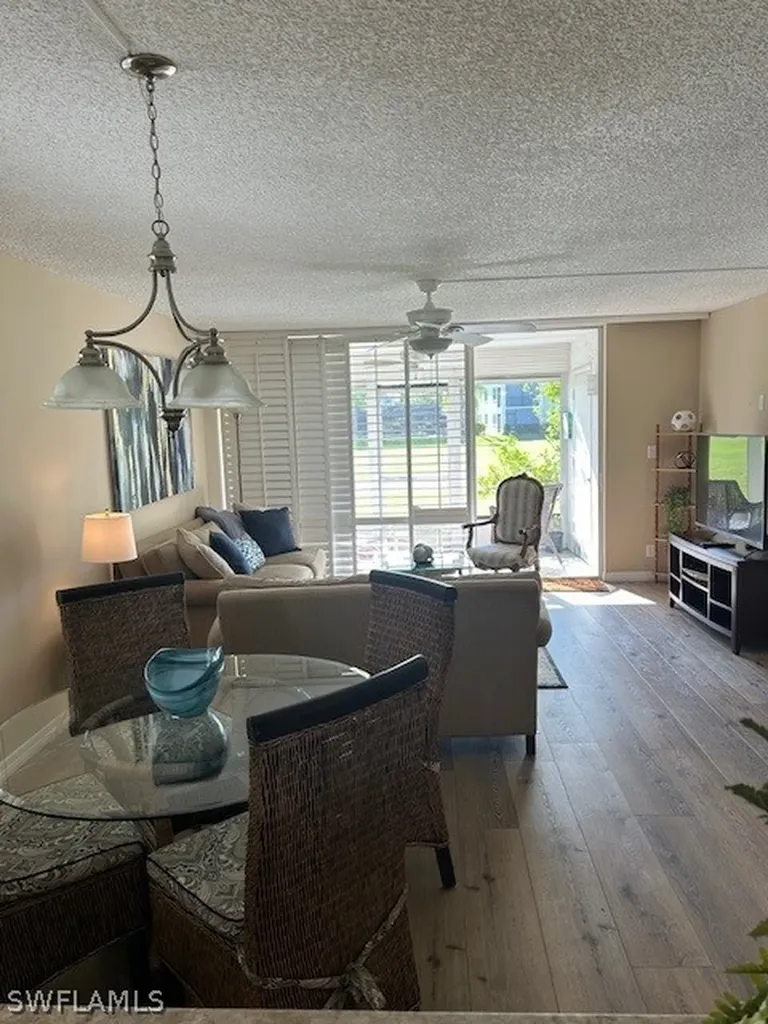 1087 Forest Lakes Drive Naples FL 34105