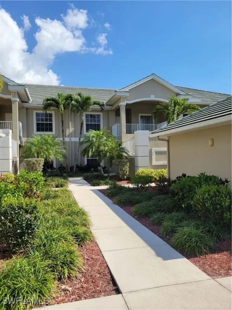 2261 Somerset Ridge Drive Lehigh Acres FL 33973