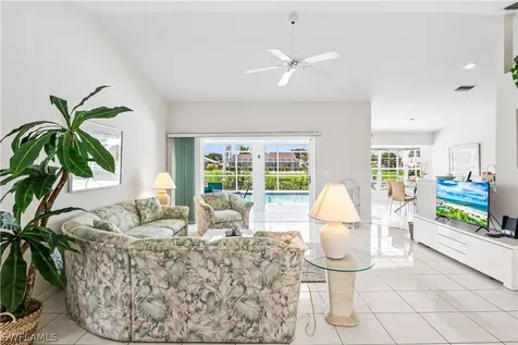 3305 SE 10th Avenue Cape Coral FL 33904