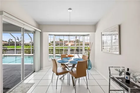 3305 SE 10th Avenue Cape Coral FL 33904