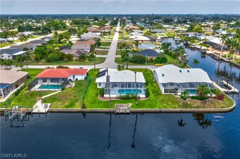 3305 SE 10th Avenue Cape Coral FL 33904