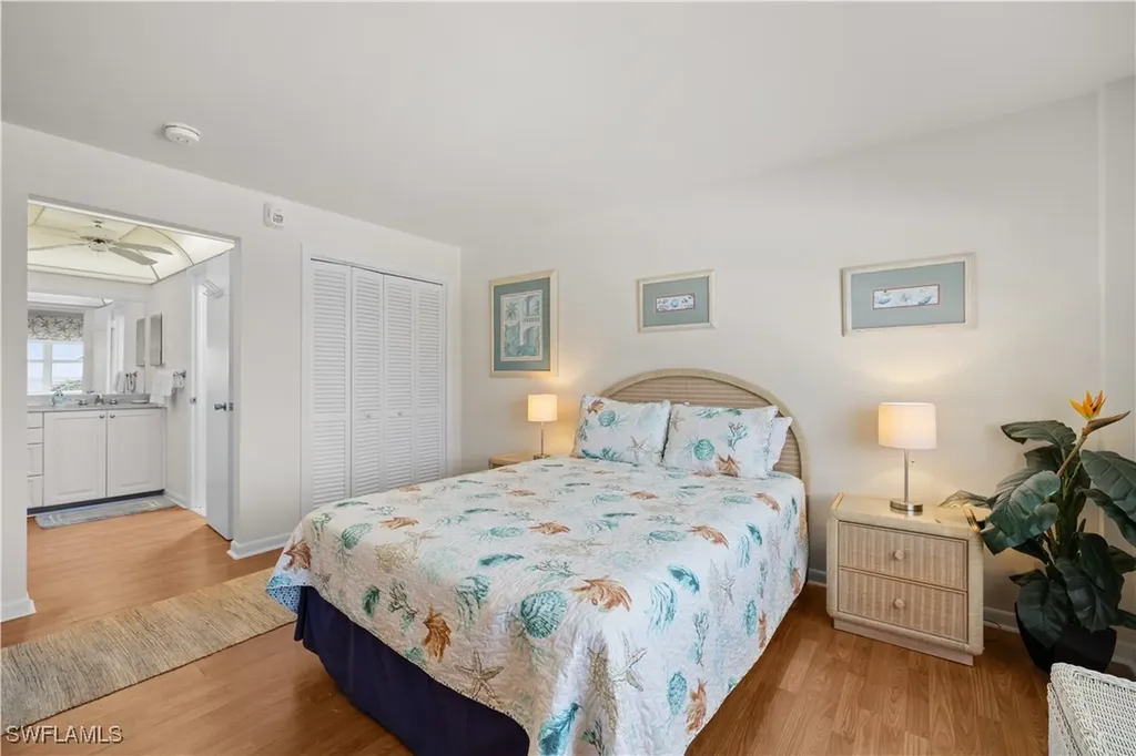 2011 Gulf Shore Boulevard N Naples FL 34102