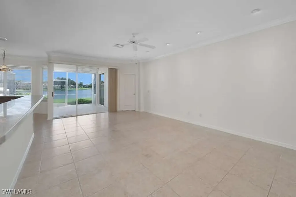 1896 Crestview Way Naples FL 34119