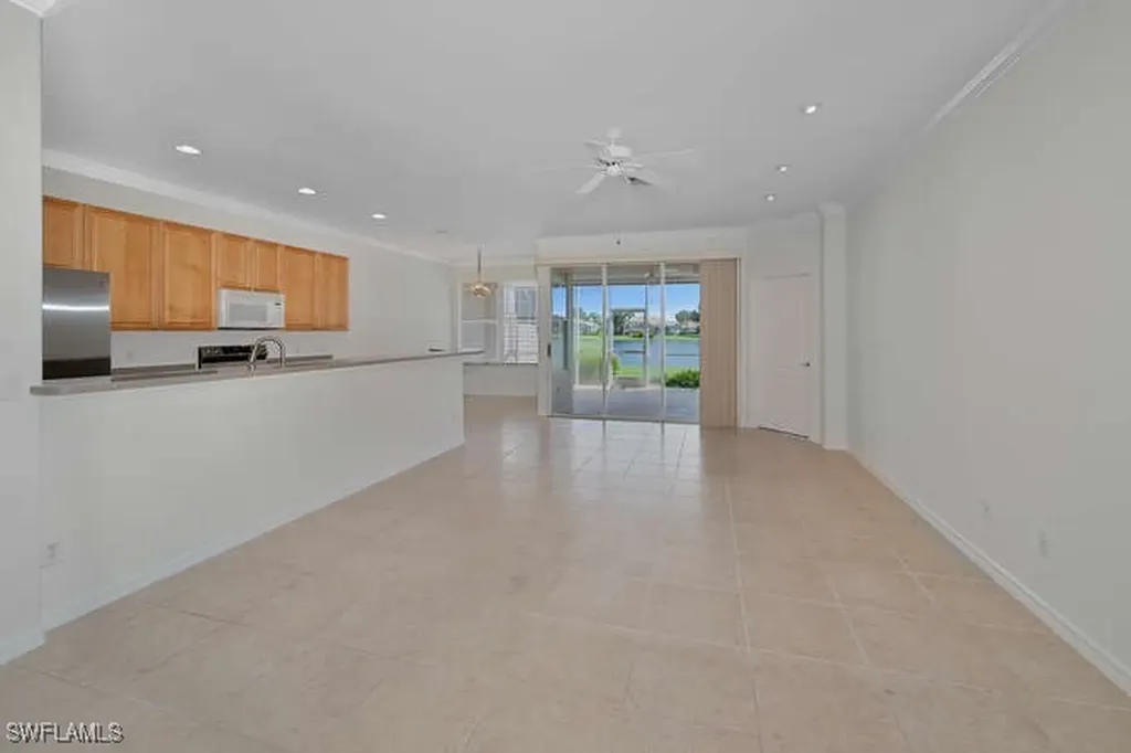 1896 Crestview Way Naples FL 34119