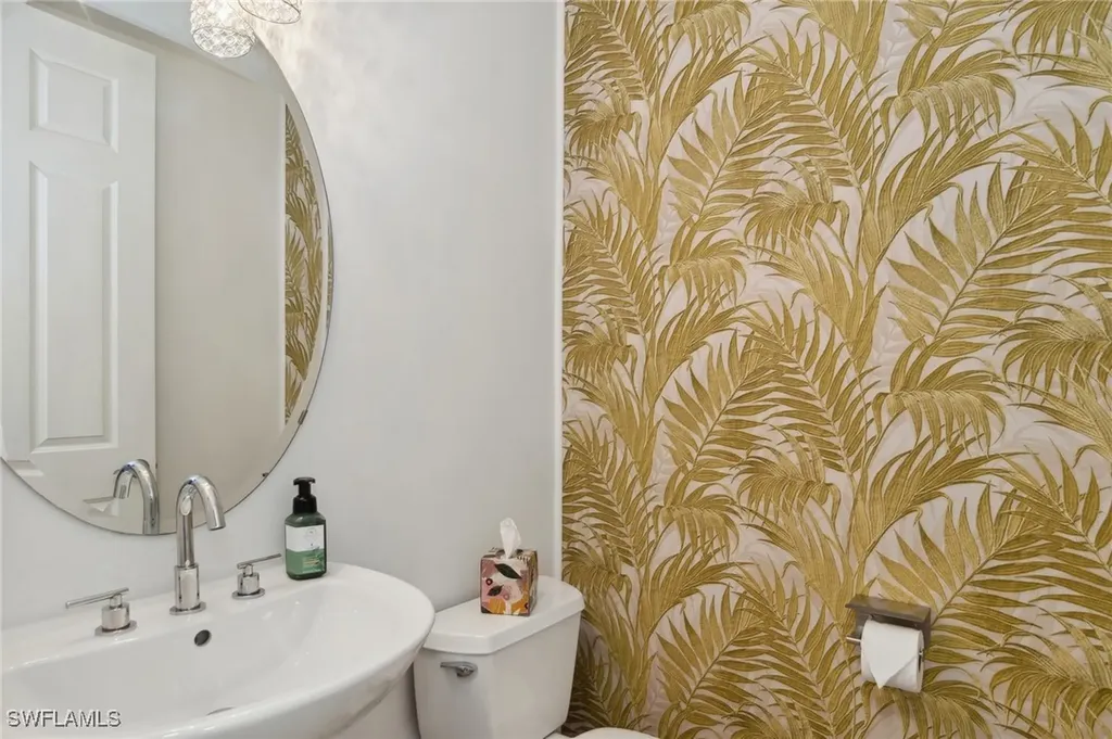 580 El Camino Real Naples FL 34119