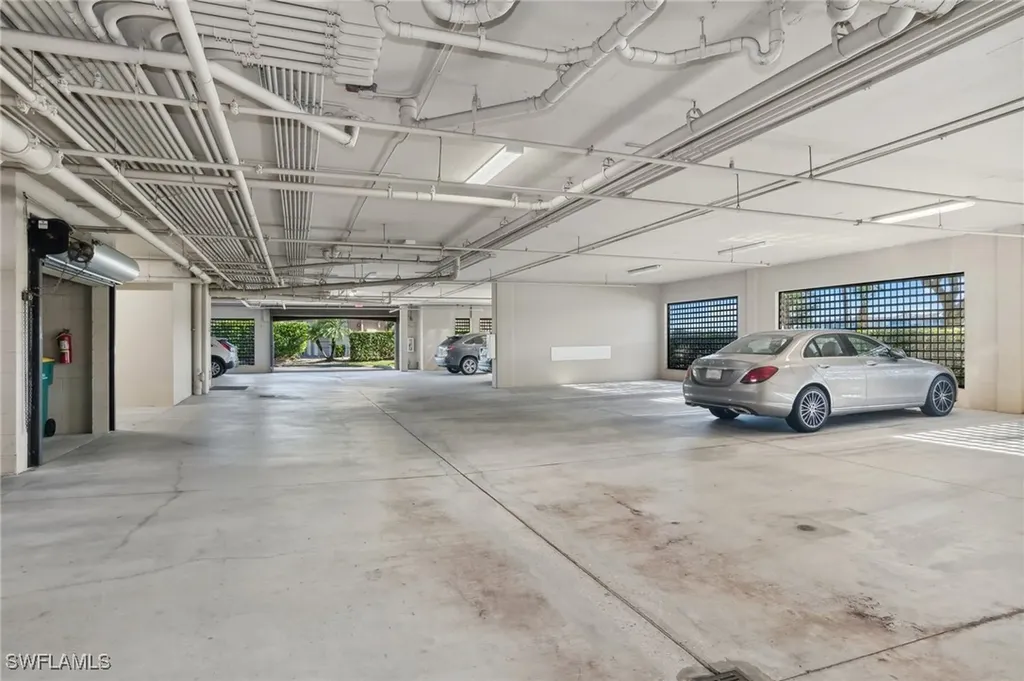 580 El Camino Real Naples FL 34119