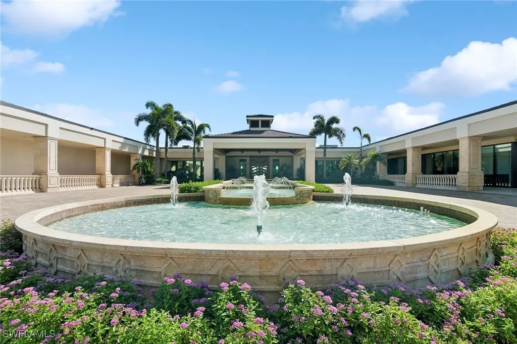 580 El Camino Real Naples FL 34119