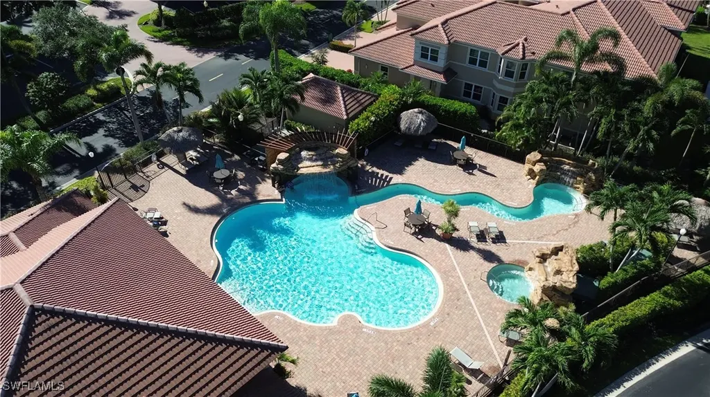 580 El Camino Real Naples FL 34119