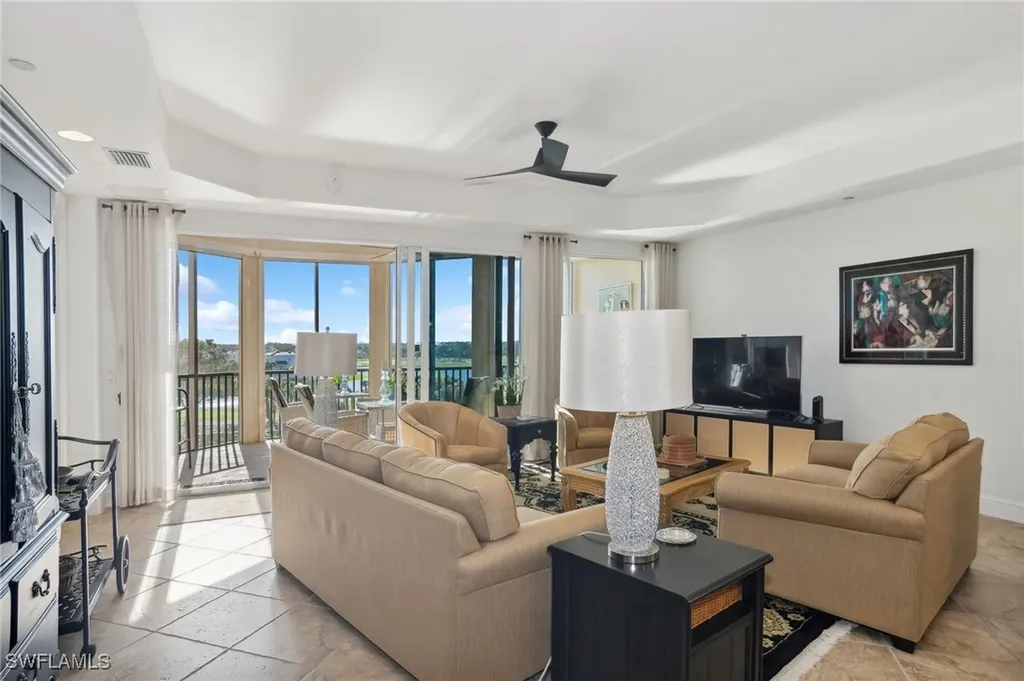 580 El Camino Real Naples FL 34119