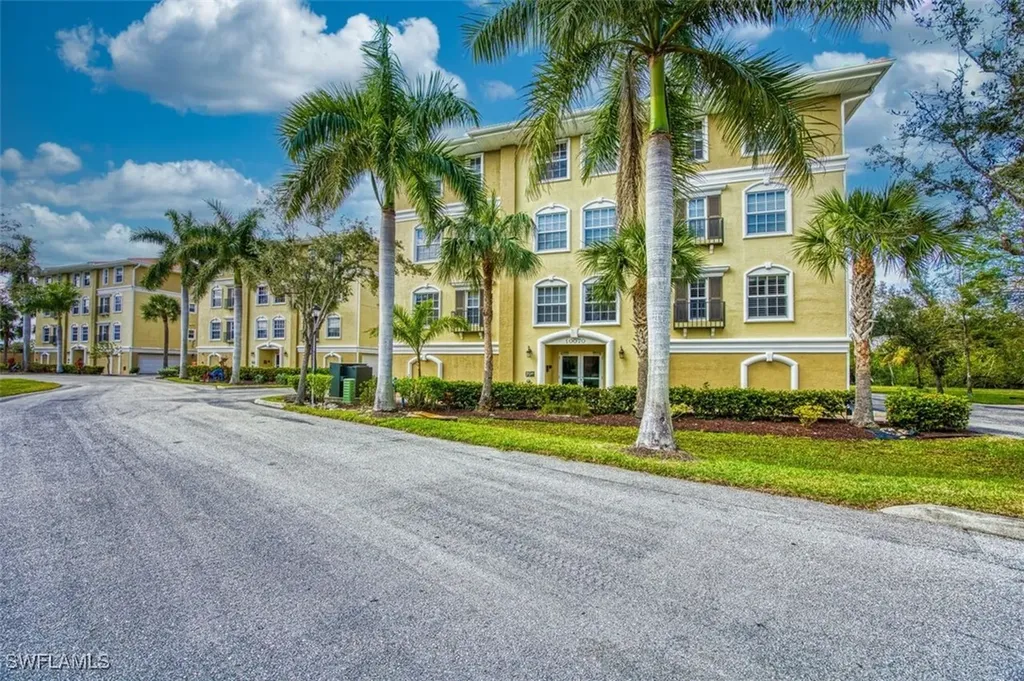 10070 Lake Cove Drive Fort Myers FL 33908