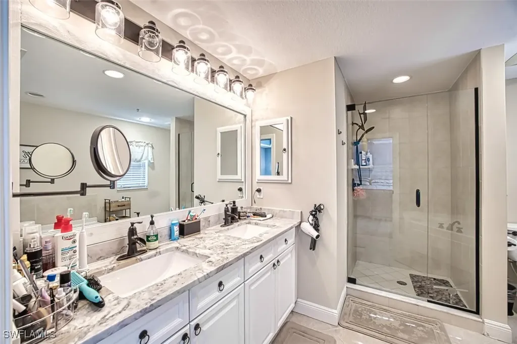 10070 Lake Cove Drive Fort Myers FL 33908
