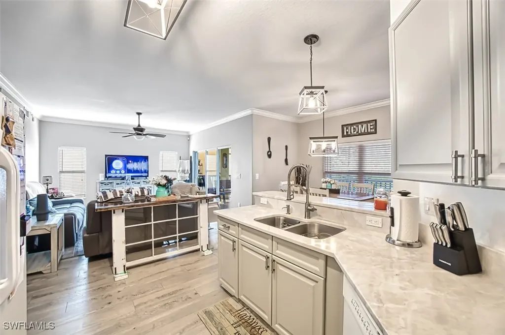 10070 Lake Cove Drive Fort Myers FL 33908