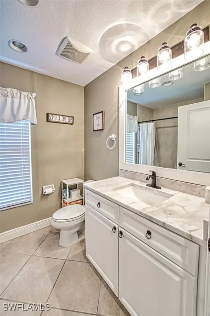10070 Lake Cove Drive Fort Myers FL 33908