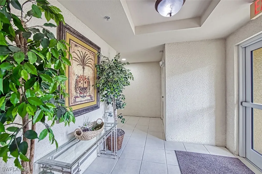 10070 Lake Cove Drive Fort Myers FL 33908