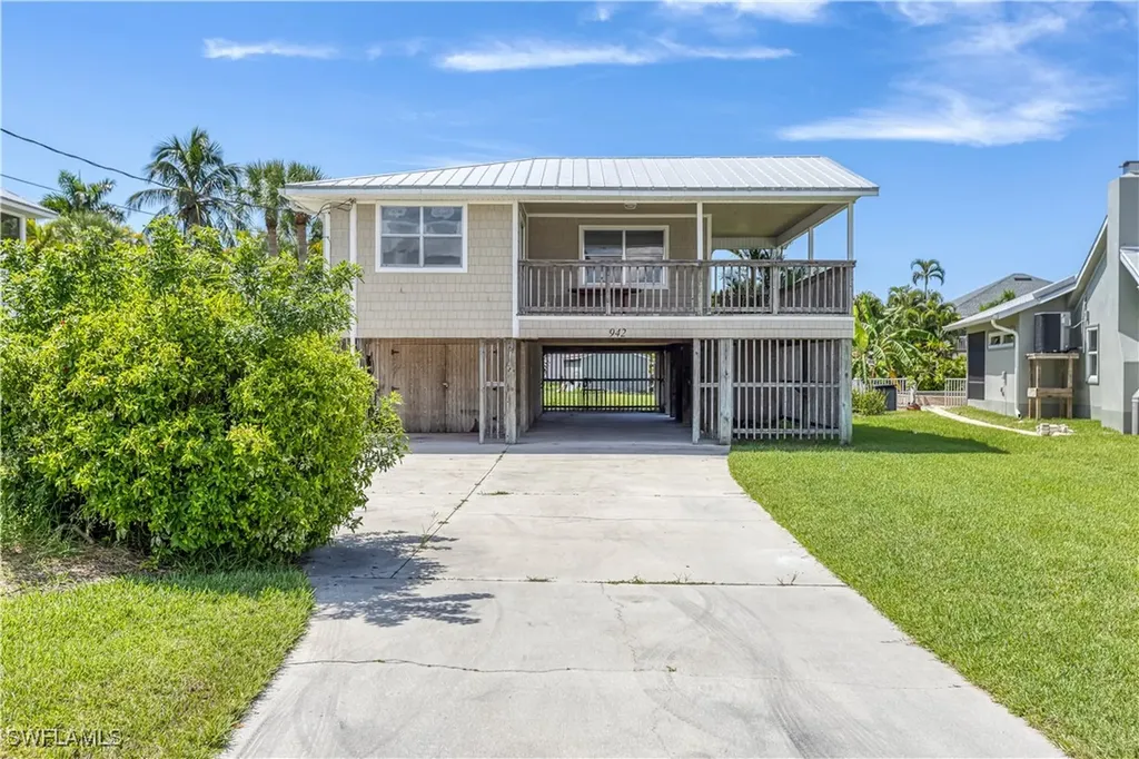 Fort Myers Beach FL, 942 Prescott Street