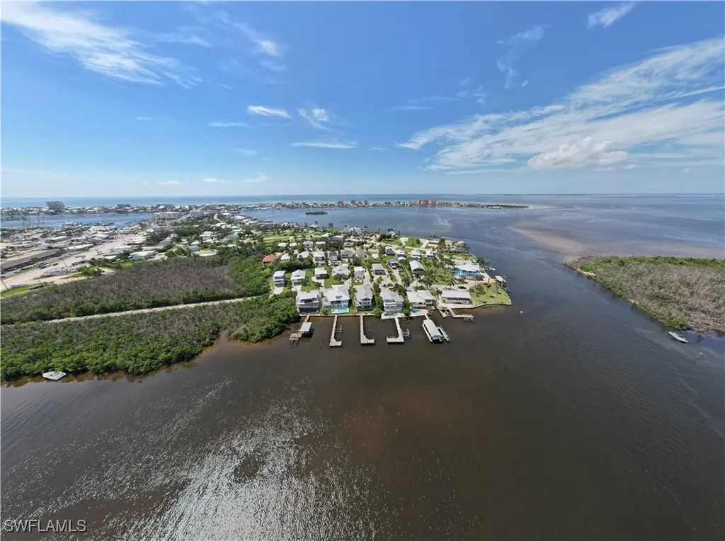 942 Prescott Street Fort Myers Beach FL 33931