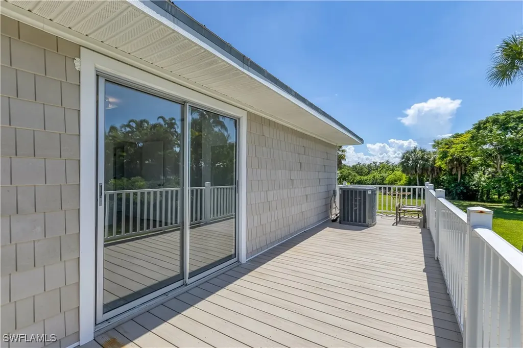 942 Prescott Street Fort Myers Beach FL 33931