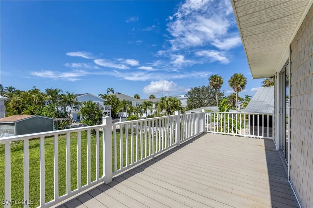 942 Prescott Street Fort Myers Beach FL 33931