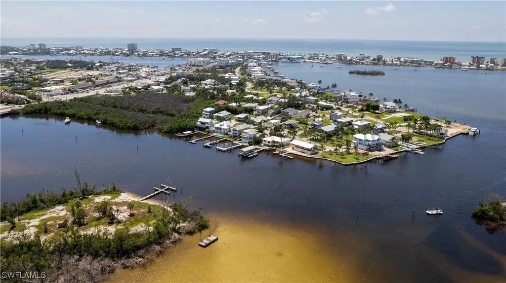 942 Prescott Street Fort Myers Beach FL 33931