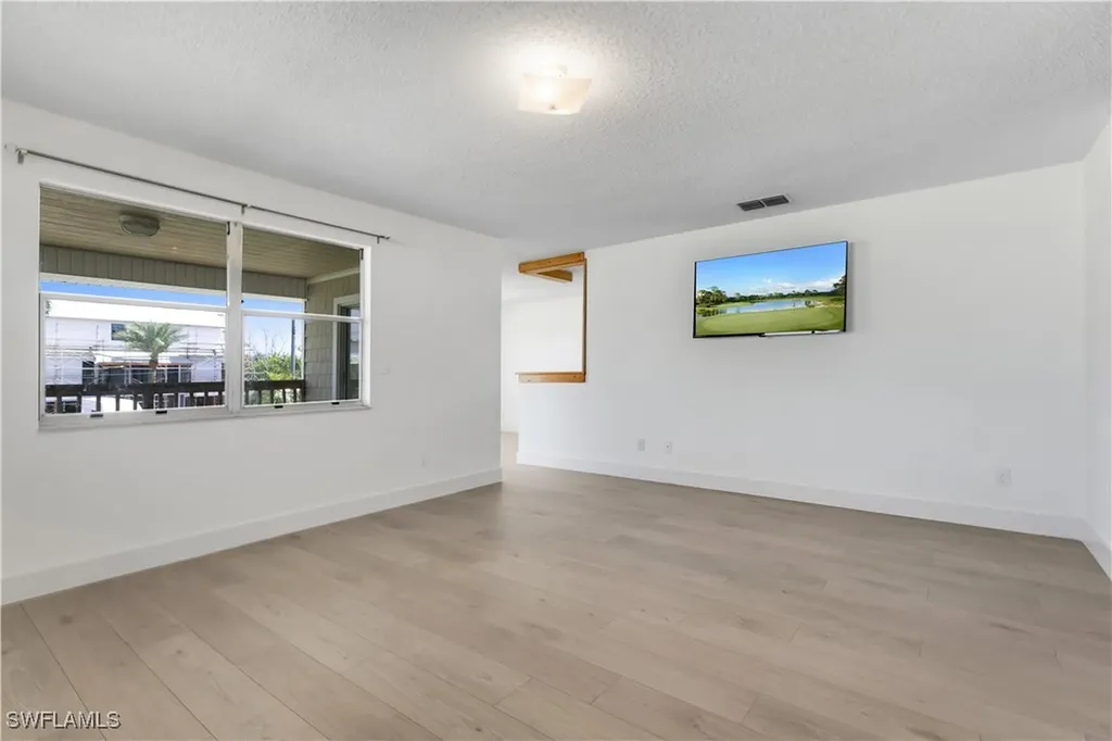 942 Prescott Street Fort Myers Beach FL 33931