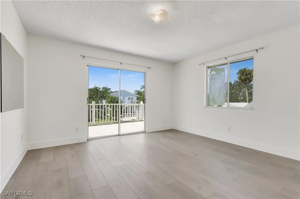 942 Prescott Street Fort Myers Beach FL 33931