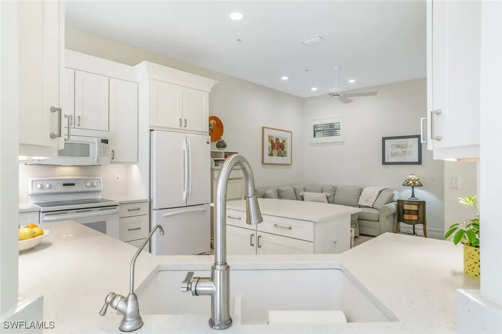 238 5th Street S Naples FL 34102