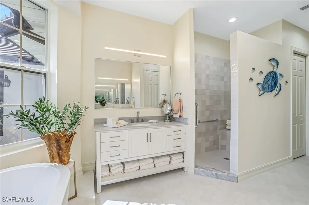 238 5th Street S Naples FL 34102