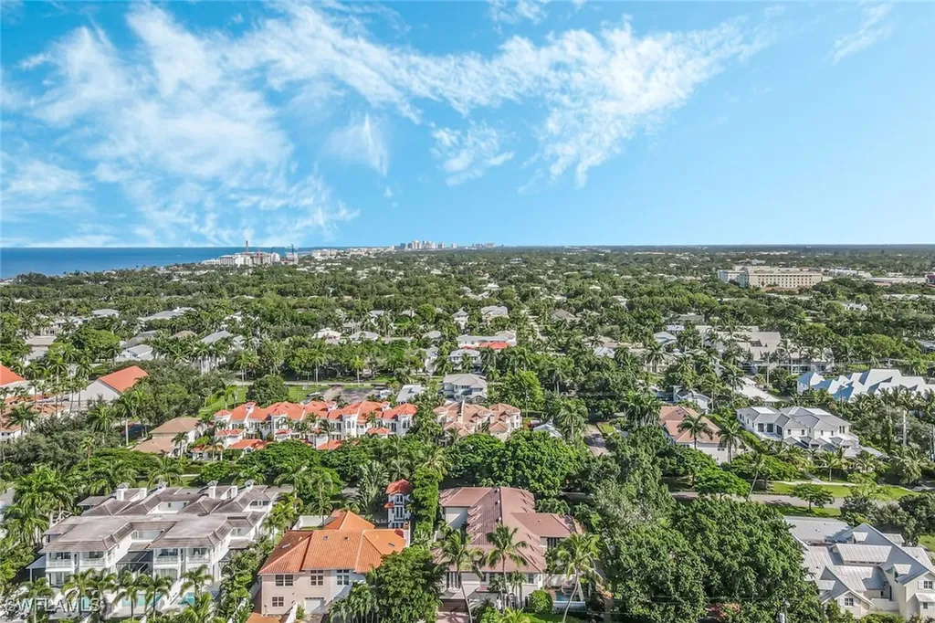 238 5th Street S Naples FL 34102