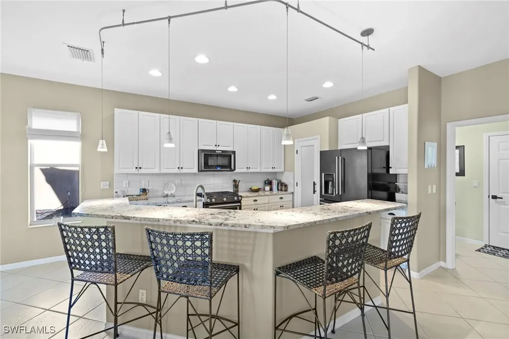 20010 Eagle Glen Way Estero FL 33928