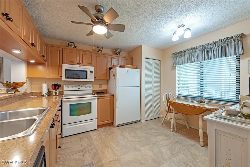 5724 Deauville Circle Naples FL 34112