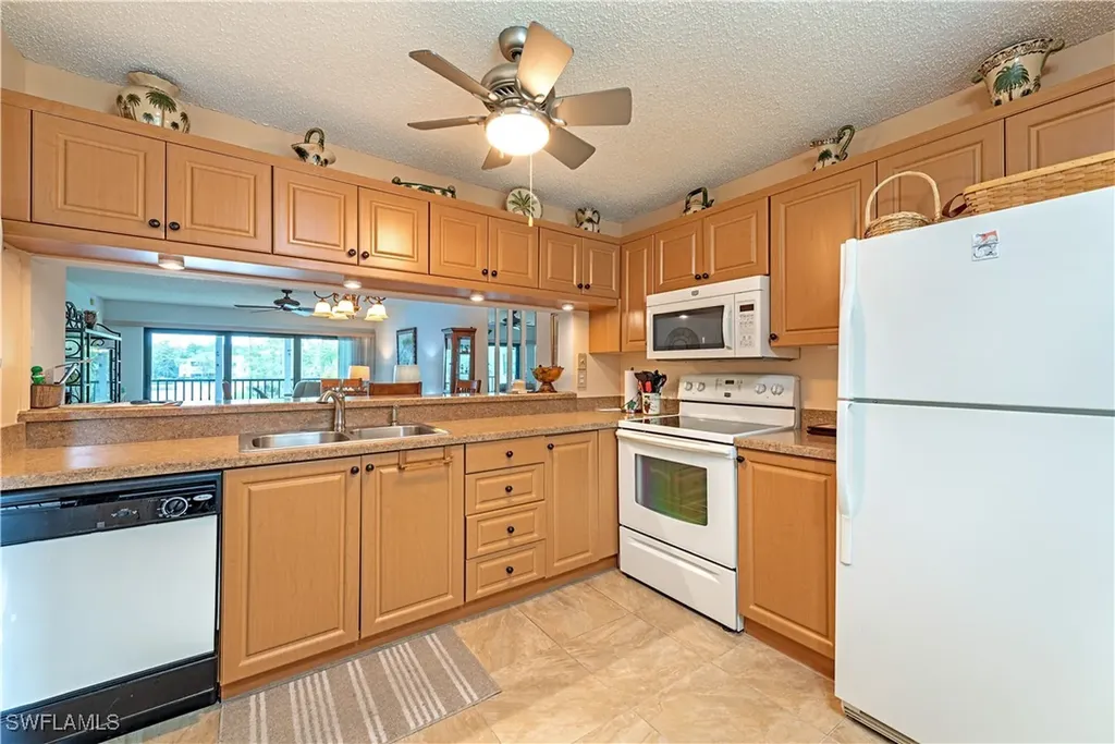 5724 Deauville Circle Naples FL 34112