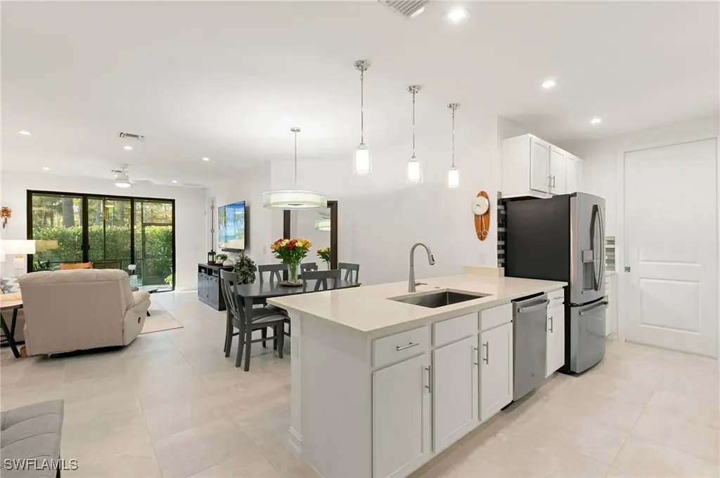 7328 Rockefeller Drive Naples FL 34119