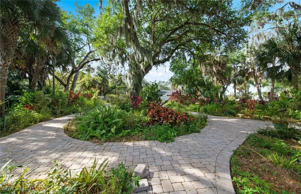 13782 River Forest Drive Fort Myers FL 33905