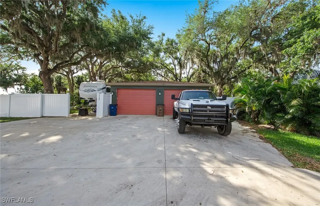 13782 River Forest Drive Fort Myers FL 33905