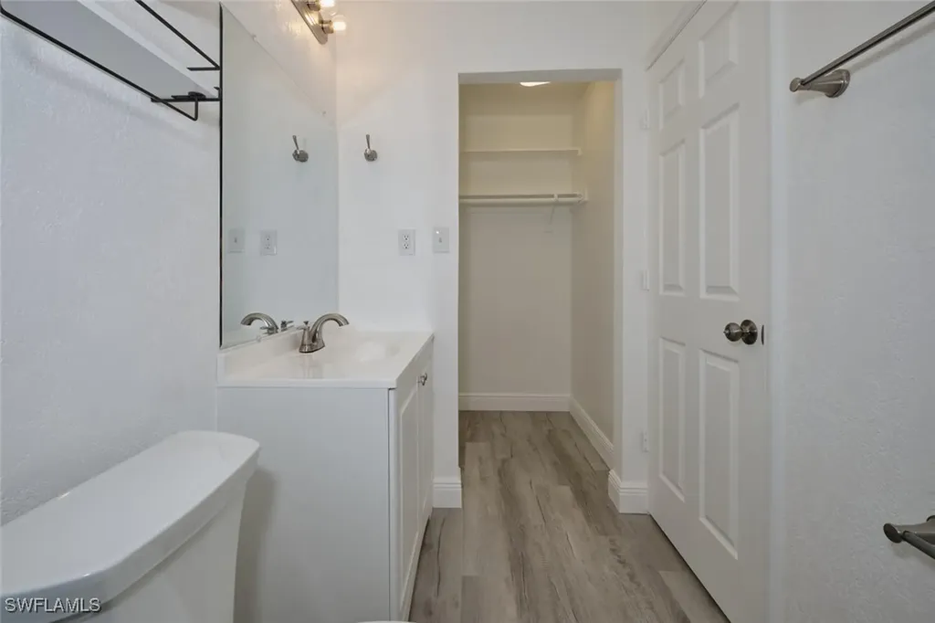 2321 Thurlow Street Alva FL 33920