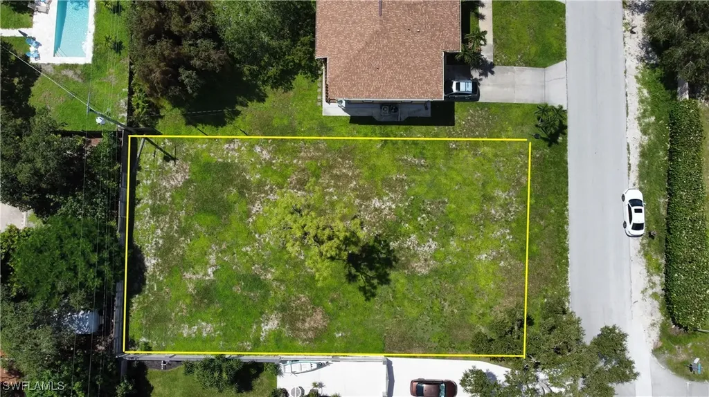 9090 Carolina Street Bonita Springs FL 34135