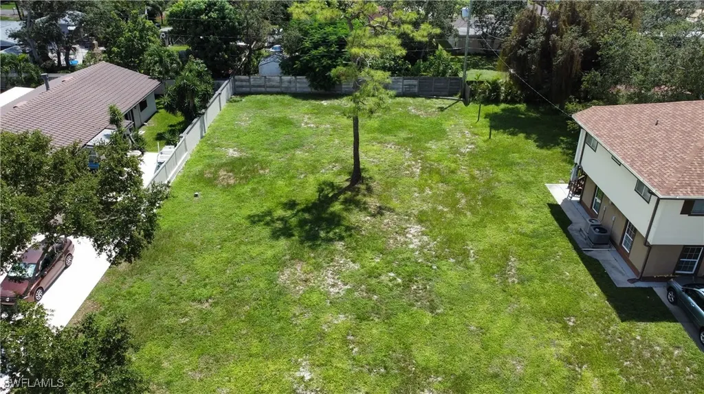 9090 Carolina Street Bonita Springs FL 34135