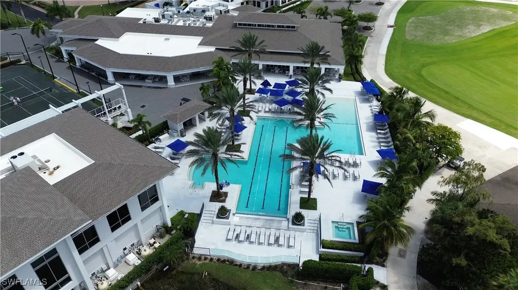 104 Courtside Drive Naples FL 34105