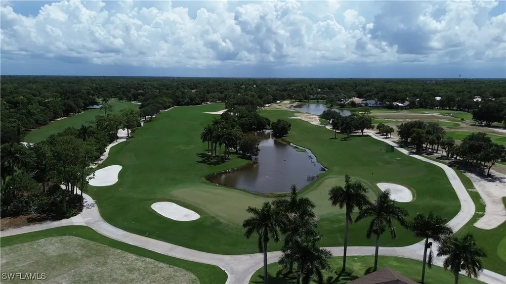 104 Courtside Drive Naples FL 34105
