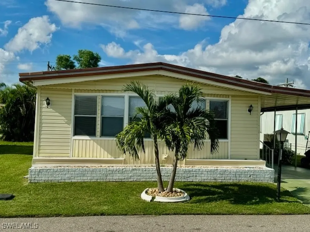 14591 Paul Revere Loop North Fort Myers FL 33917