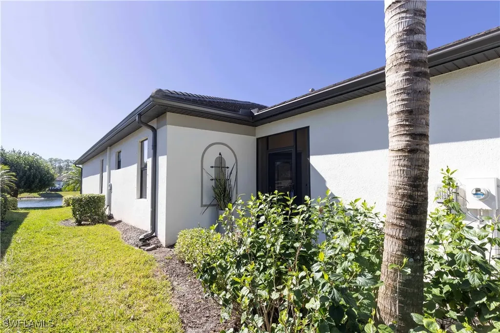 9143 Woodhurst Drive Naples FL 34120