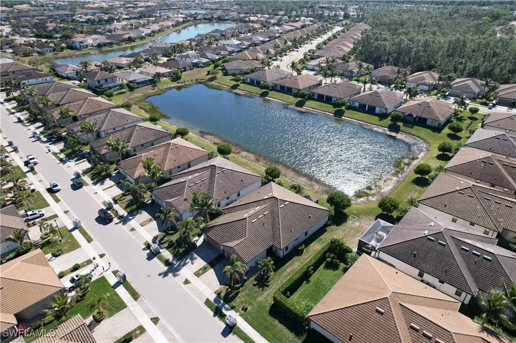 9143 Woodhurst Drive Naples FL 34120