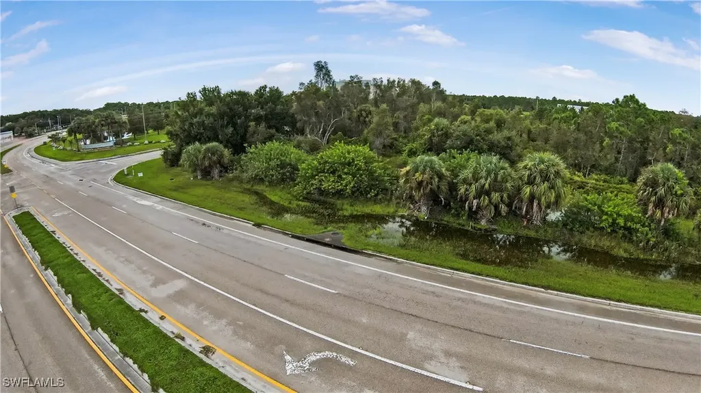 2501 Diplomat Parkway E Cape Coral FL 33909