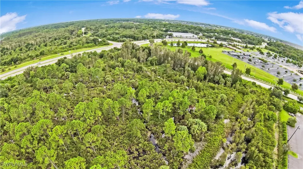 2501 Diplomat Parkway E Cape Coral FL 33909