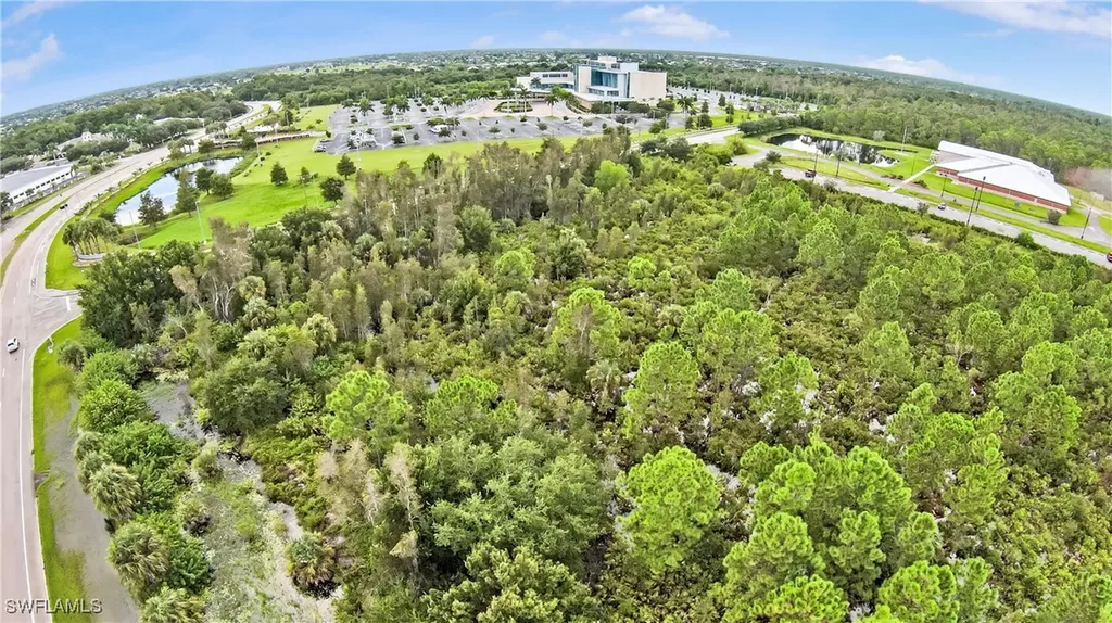 2501 Diplomat Parkway E Cape Coral FL 33909