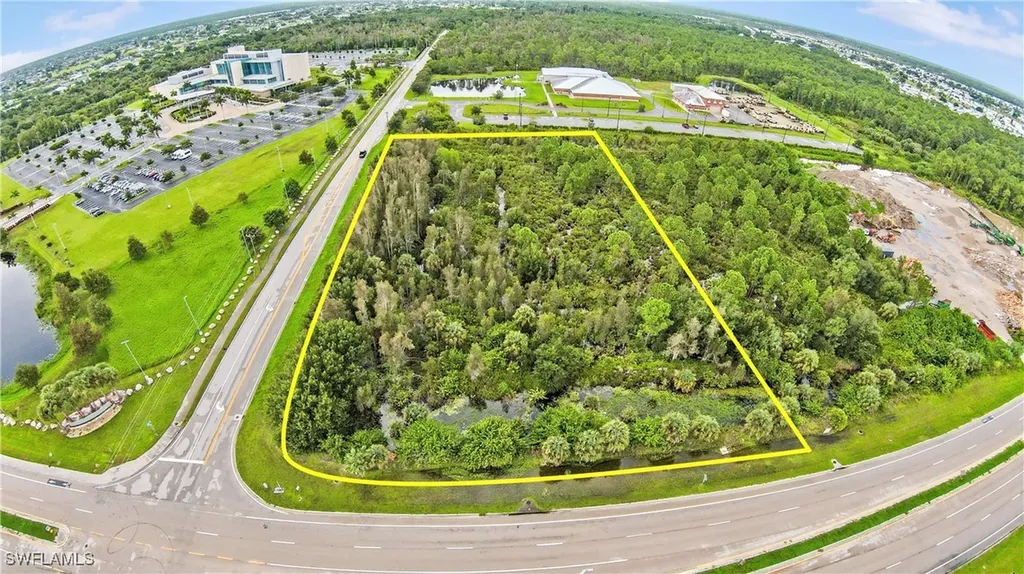 2501 Diplomat Parkway E Cape Coral FL 33909